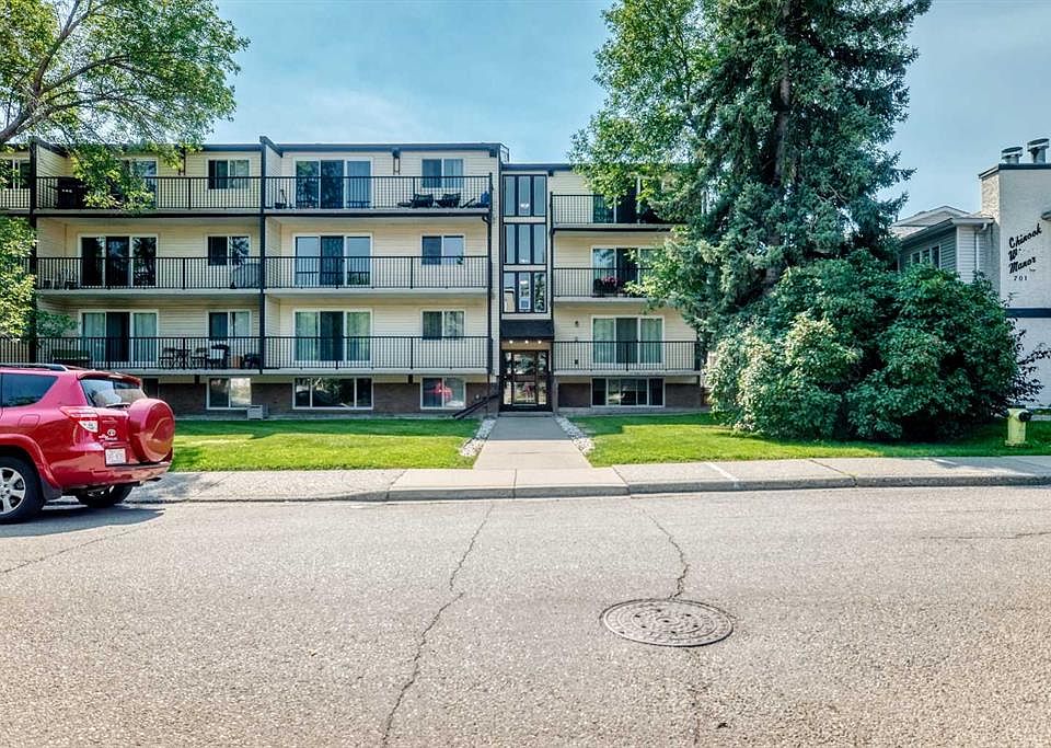 1st image of 635 S 56th Ave SW #207