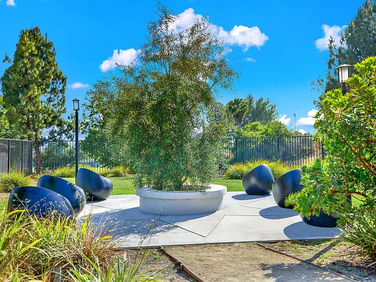 Monterra Ridge Apartments — Photo 13