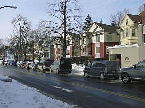 1st image of 305 W Utica St