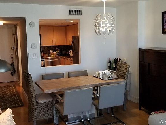 4th image of 2750 NE 183rd St APT 210