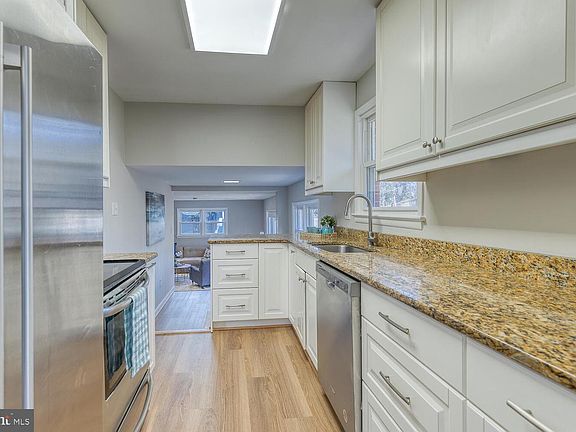 5th image of 6847 Murray Ln