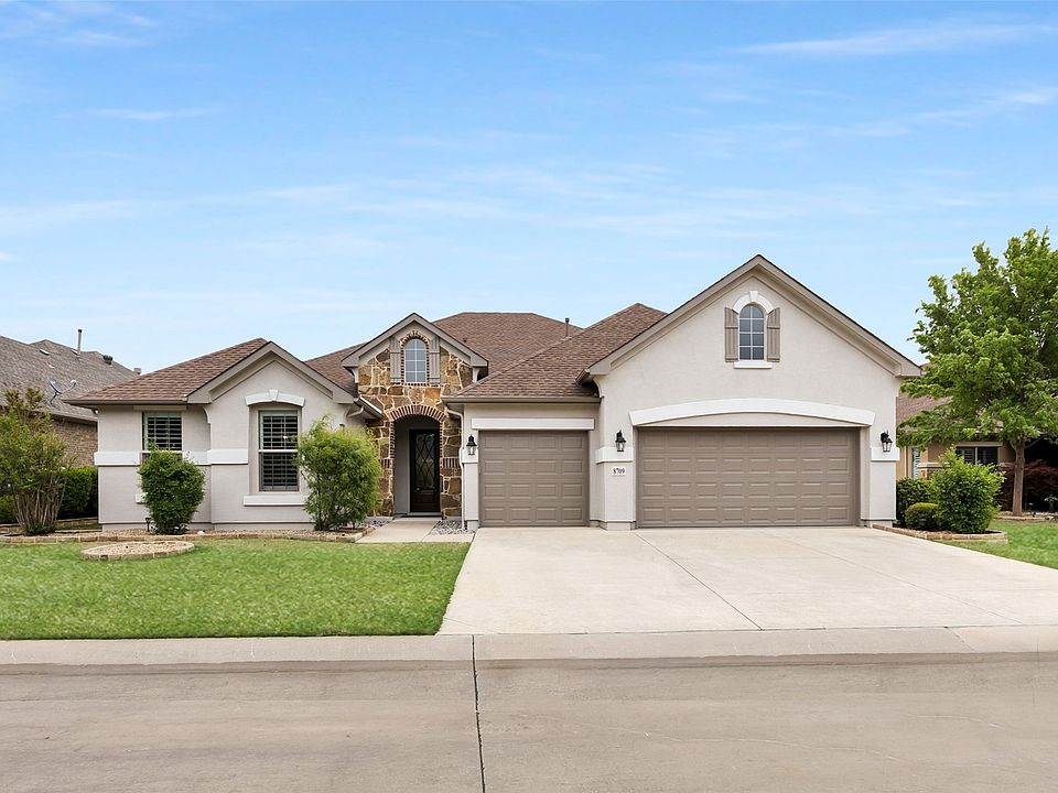 1st image of 8709 Gardenia Dr