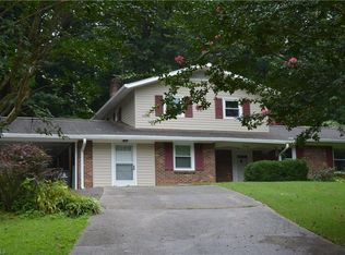 2905 Brookhill Dr, Winston Salem, NC 27127