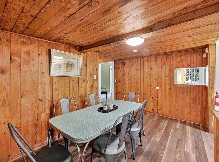 1455 E Broad St — Photo 12