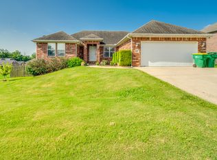 520 Halleck Coach Rd, Centerton, AR 72719
