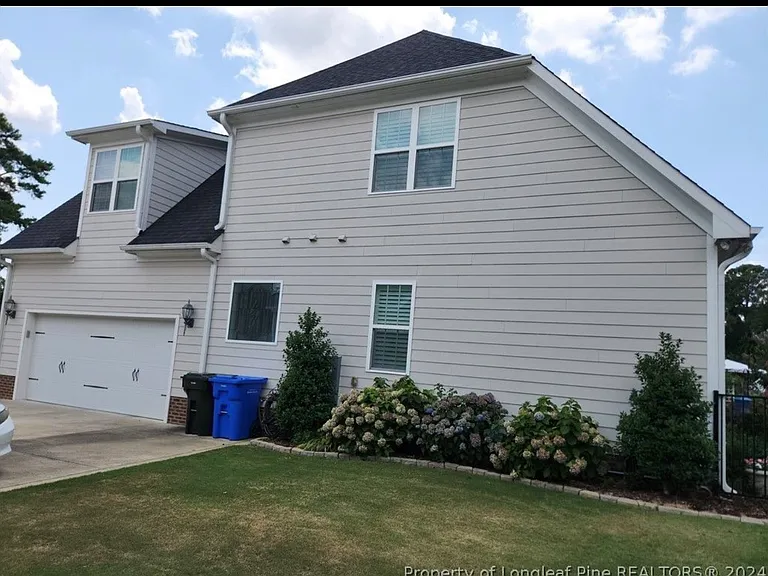 2412 Thorngrove Ct — Photo 9