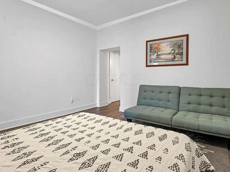 1504 Bryden Rd — Photo 11