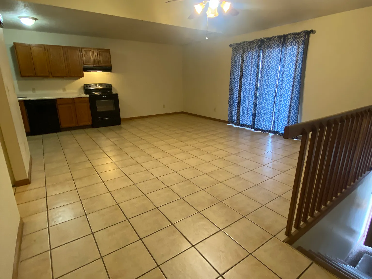 2 bed, 890 sqft, $975 — Photo 3