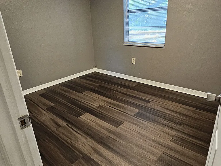 101 Forest St #4 — Photo 14