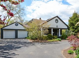 108 N Wheeling Rd, Prospect Heights, IL 60070