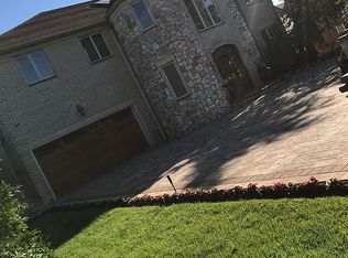 32 Holcomb Ave, Staten Island, NY 10312