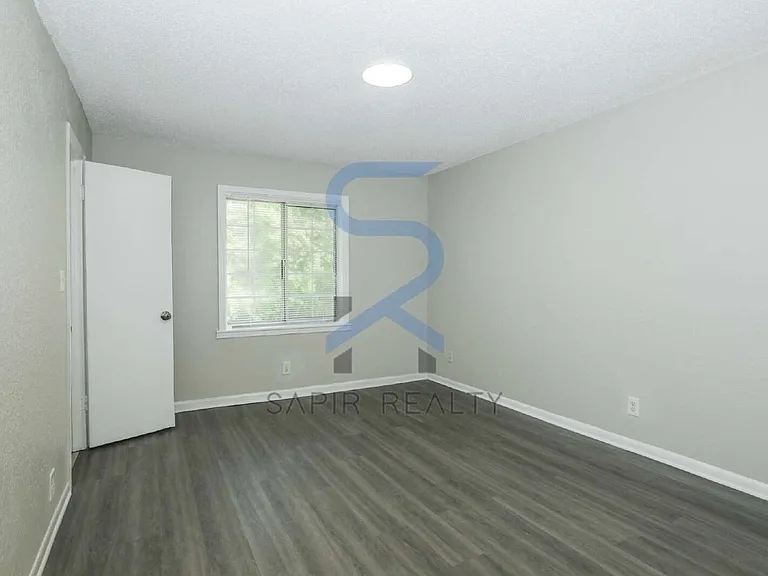 2065 Alison Ct SW #7 — Photo 9
