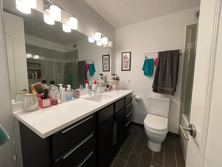 1030 N State St #36K — Photo 8