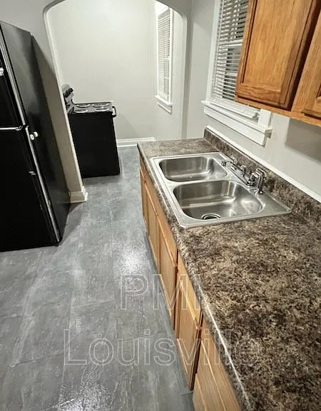 1522 Clara Ave — Photo 13