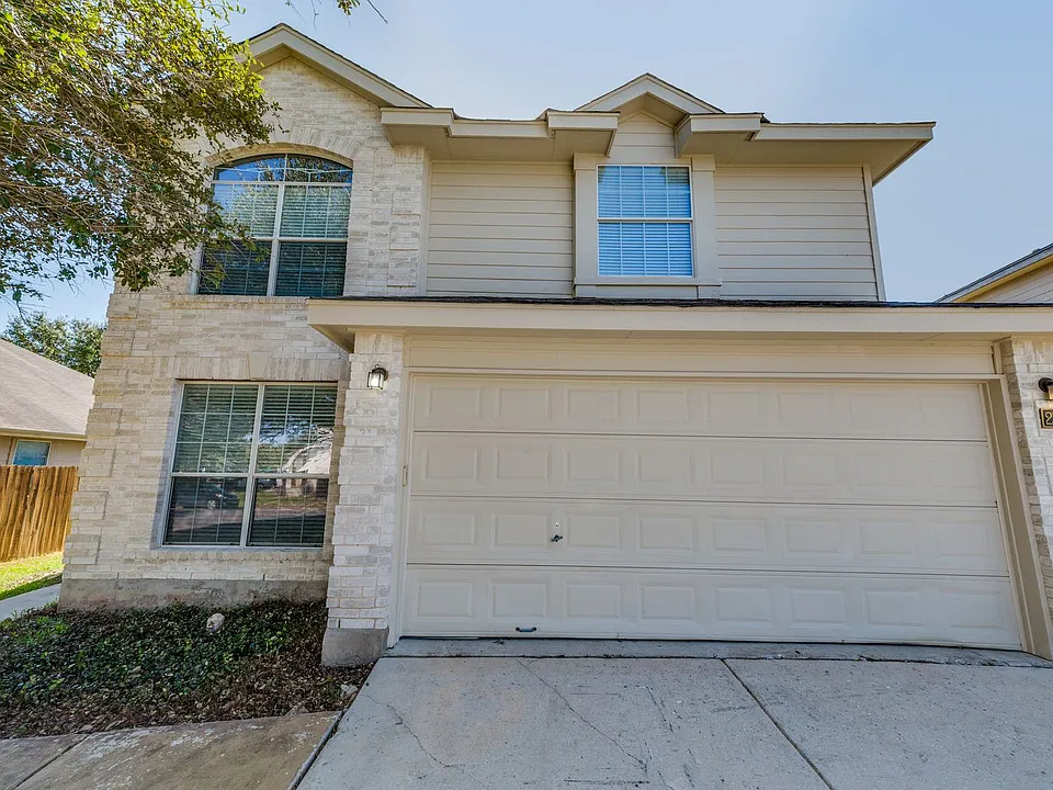 2434 Dove Crossing Dr