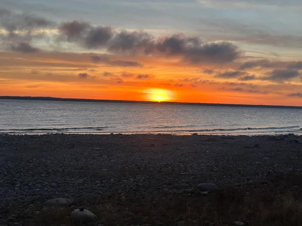 A03101400 Gobles Dr, Pointe Aux Pins, MI 49775