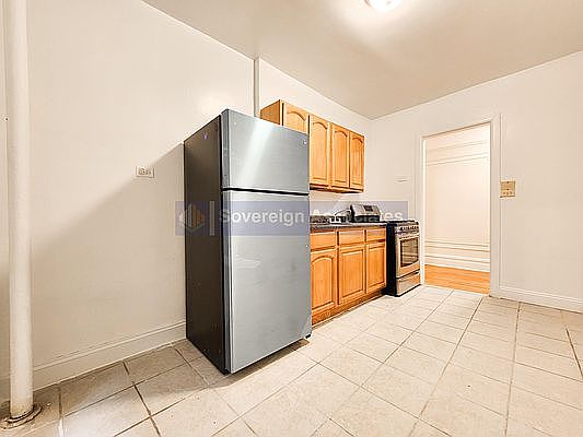 5th image of 15 Magaw Pl APT 1g