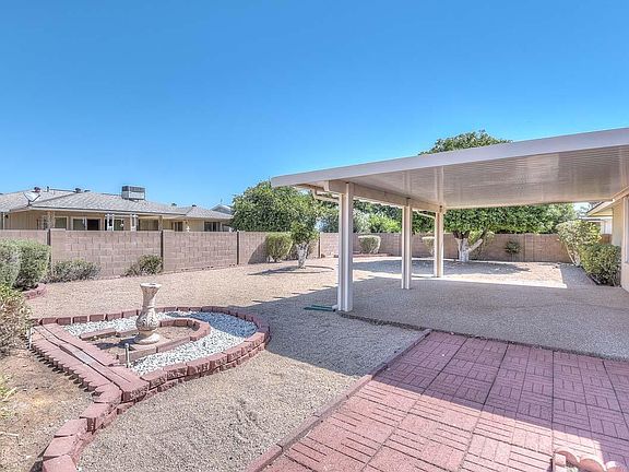 3rd image of 10933 W Saratoga Cir