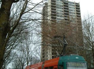 111 SW Harrison St APT 1A, Portland, OR 97201