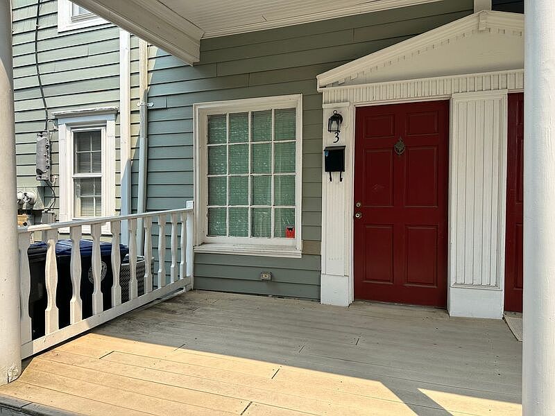 1st image of 1409 Charles St APT 3