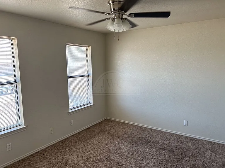 913 McDaniel Circle, Killeen — Photo 11