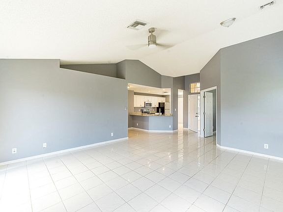 3rd image of 3792 S Lancewood Pl