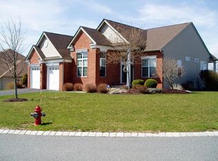 3317 Doral Ct, East Stroudsburg, PA 18302
