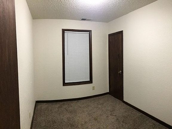 5th image of 1430 1/2 Thomas St #1