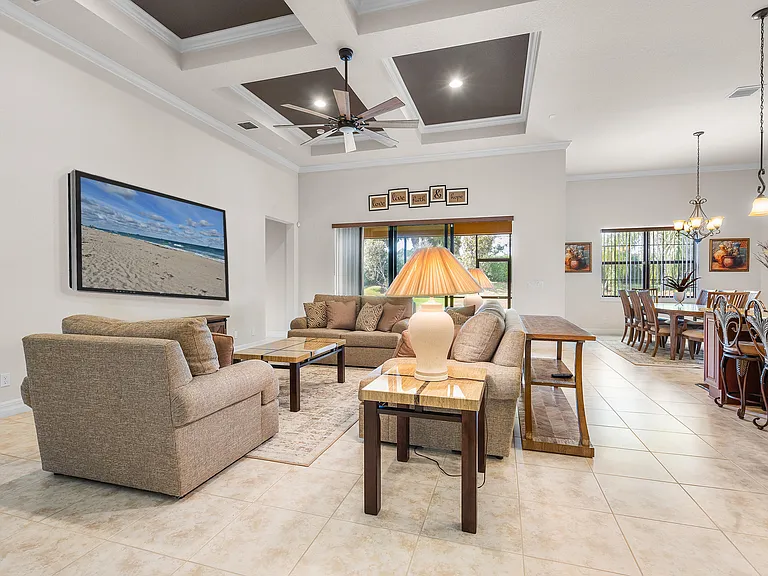 4127 Siena Cir — Photo 10