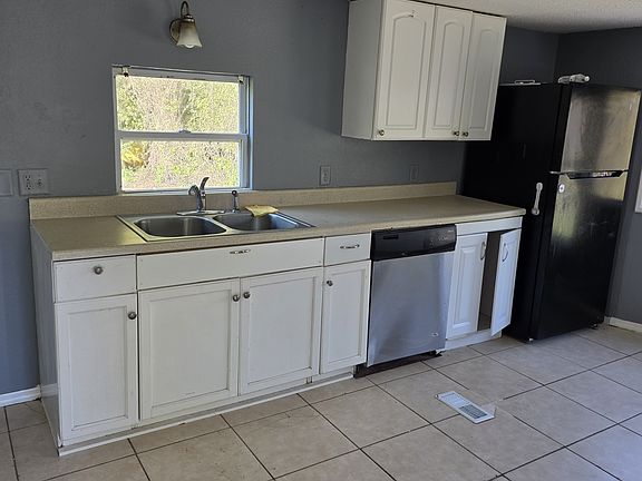 3rd image of 5106 N Kaliga Dr