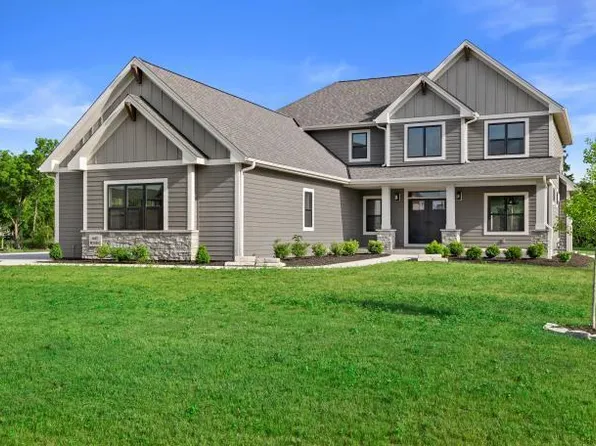 N65W34963 Baltic PASS, Oconomowoc, WI 53066