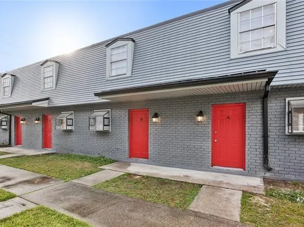 63 Carriage Ln APT B, Destrehan, LA 70047