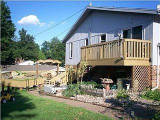 2nd image of 4588 Crestwood Ct