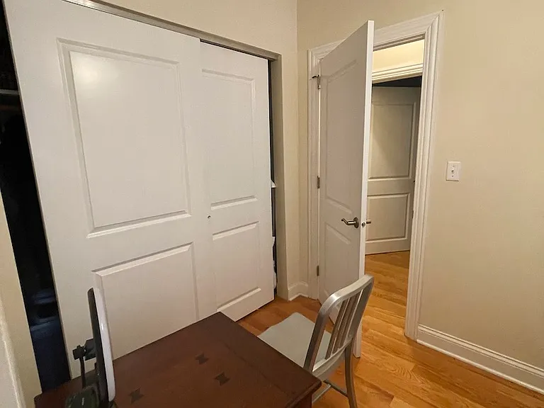 1738 W Huron St — Photo 14