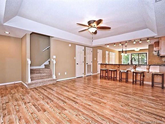 5th image of 104 Ashbrook Dr #104