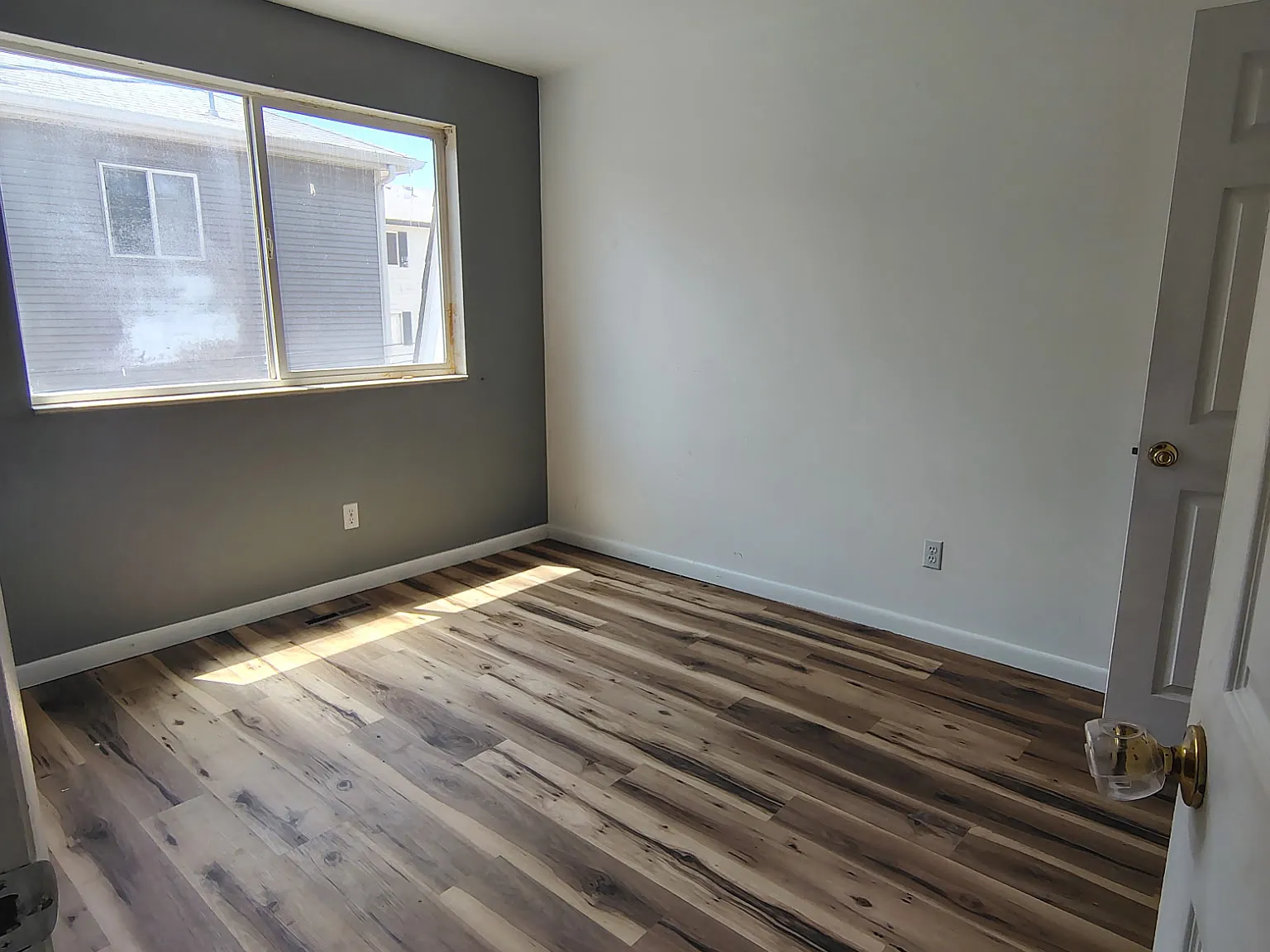 2 bed, 1.5 bath, 800 sqft, $1,245 — Photo 3