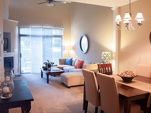 Dining & Living Rooms