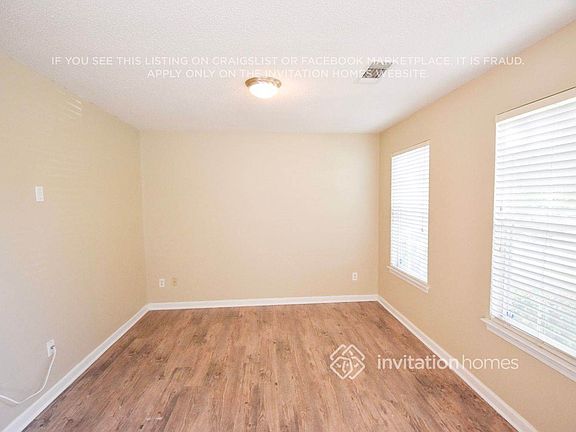 4th image of 678 Assolas Ct
