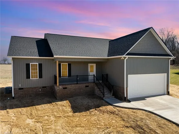 954 Salem Church Rd, Reidsville, NC 27320