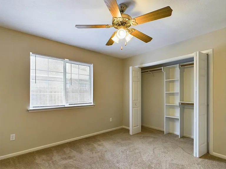 2404-2406 Brittain Ct — Photo 6