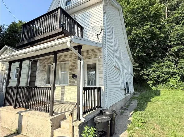 215 Schuylkill Ave, Tamaqua, PA 18252