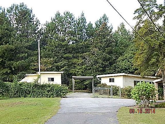 2nd image of 206 Pine Hill Dr
