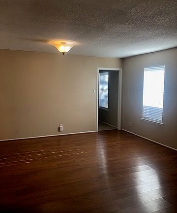 3rd image of 132 Dora St