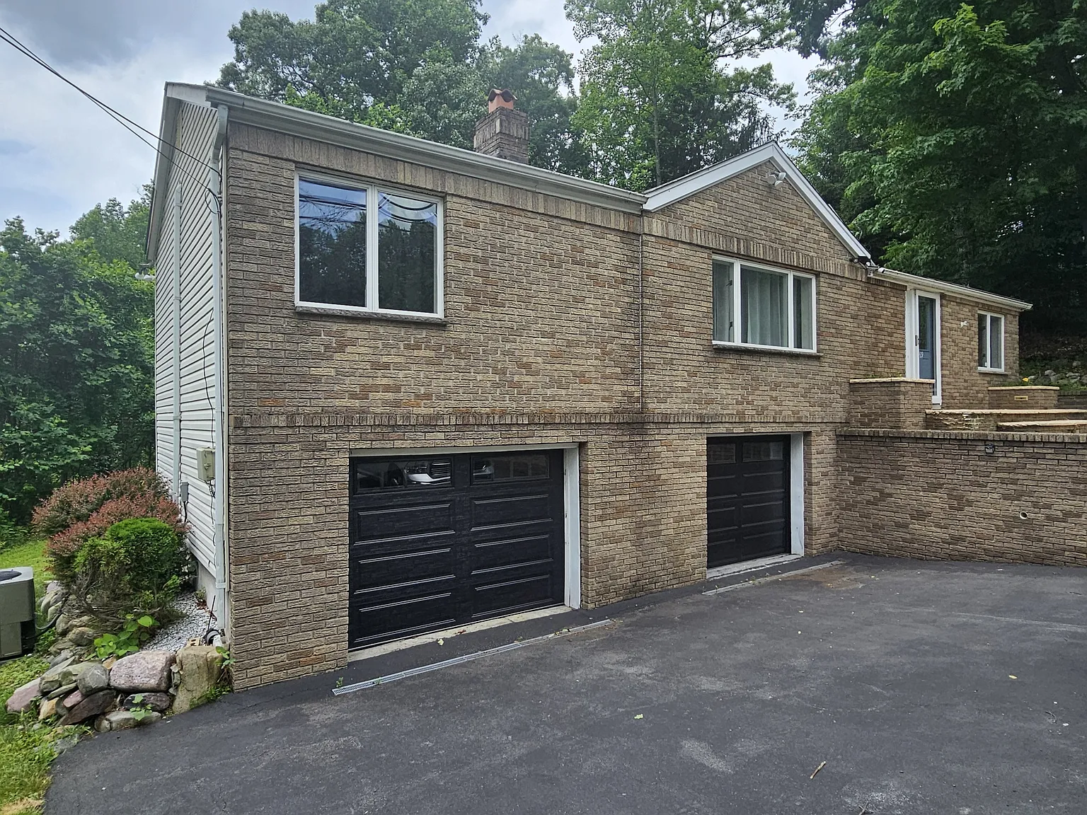 69 Mount Hope Road - 1 — Photo 2