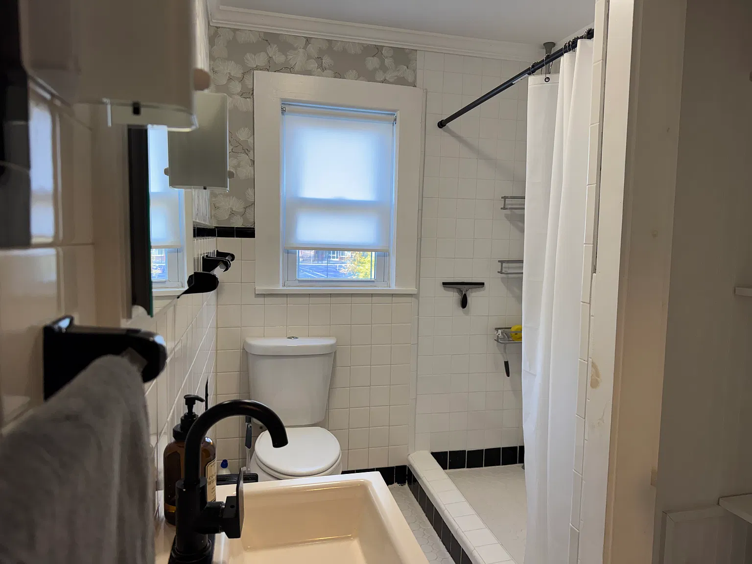 2 bed, 741 sqft, $1,900 — Photo 4