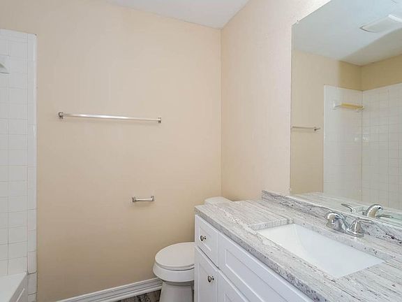 3rd image of 8614 Autumn Breeze Ln