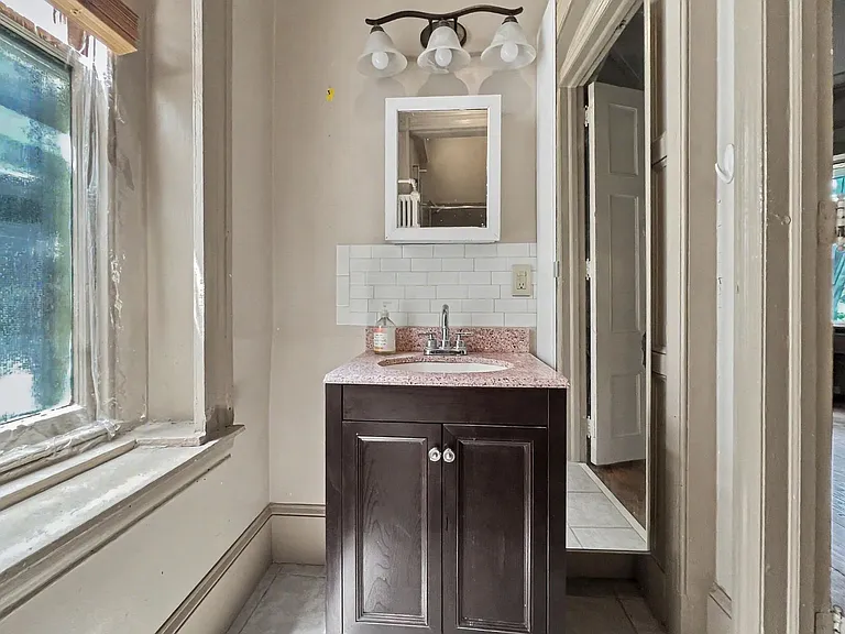 428 N Church St — Photo 21