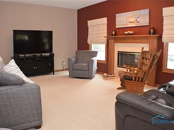 3rd image of 10307 Belmont Meadows Ln