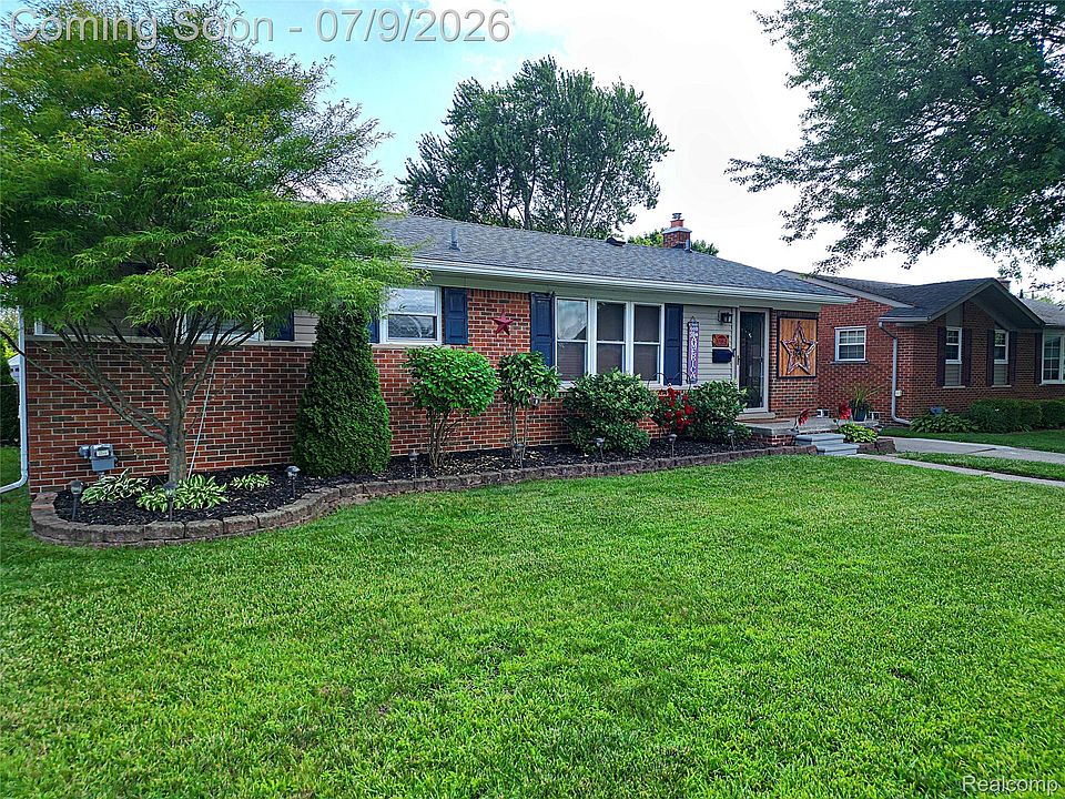 1st image of 32125 Oakley St