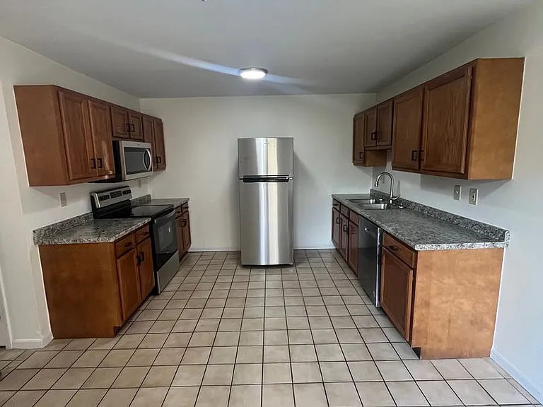 Anderson Commons Apartments — Photo 15